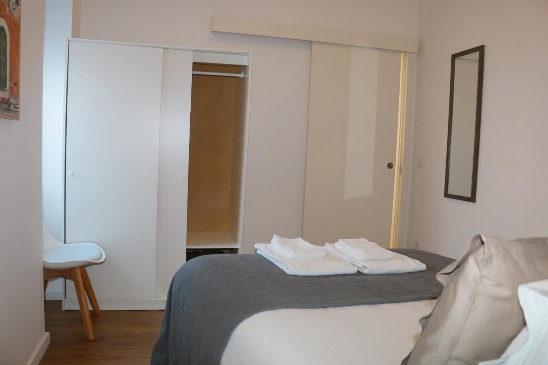 Сasa de vacaciones 9min Metro To Downtown - Couples&kids - Free Parking